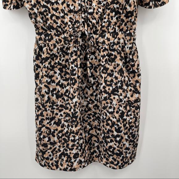 BCBGENERATION Dress Cutout Spotted Short Sleeve Animal Print Mini Pockets SZ 8 - Picture 10 of 13